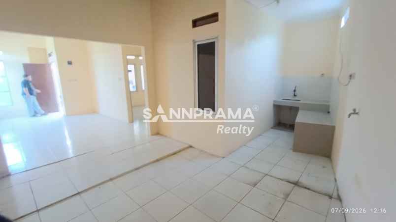 rumah hook tanah 90 cuma 450 juta all dan siap huni rn