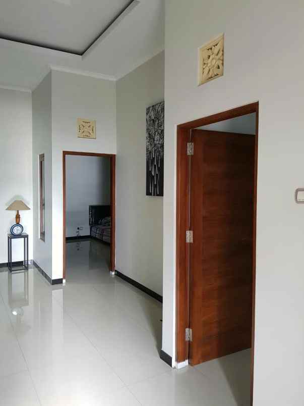 rumah jalan kaliurang km 8