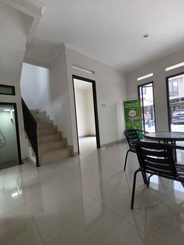 rumah jalan raya muchtar no 1