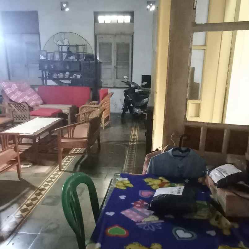 rumah jaman belanda lokasi strategis di cimahi