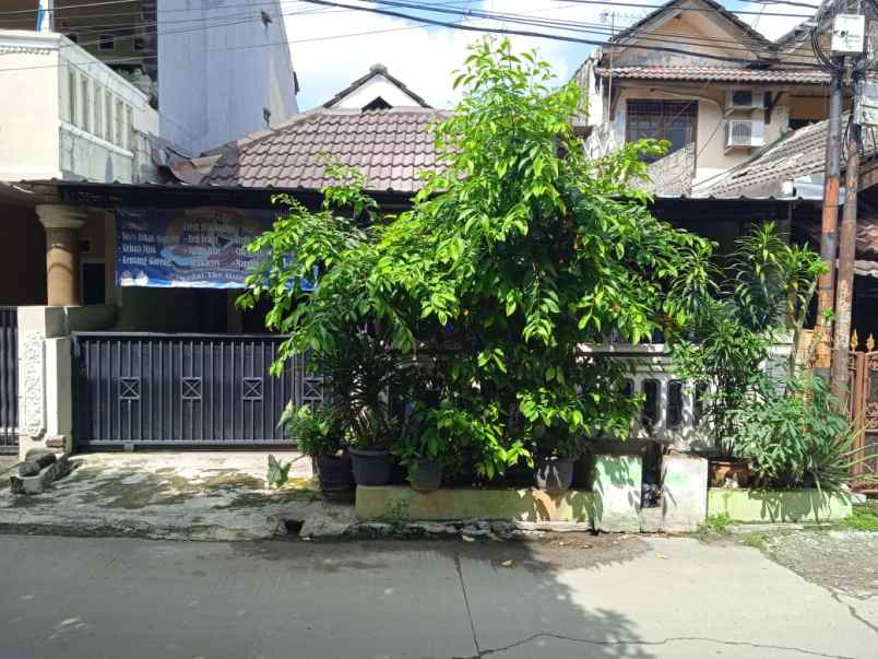 rumah jl bukit tunggul raya