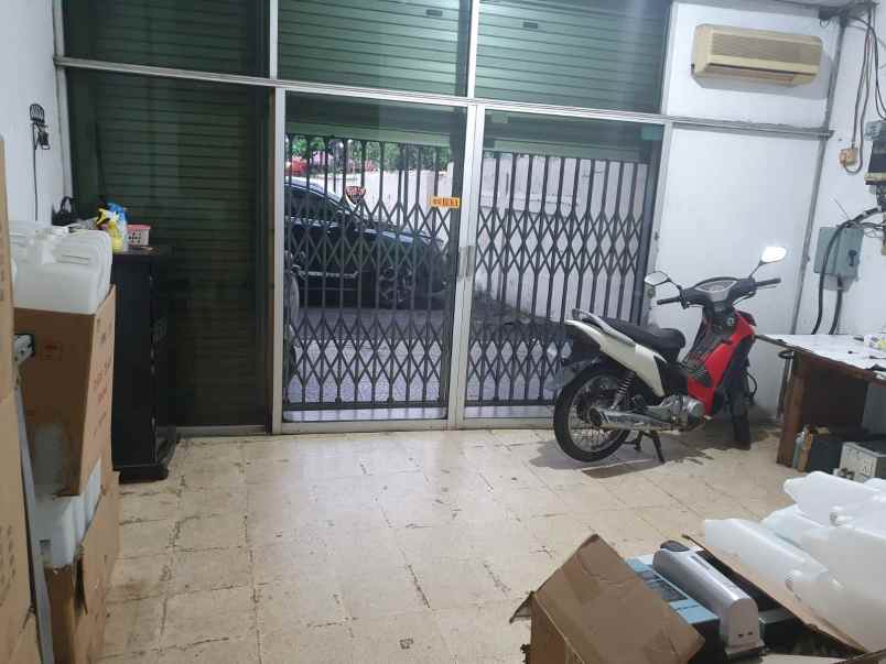 rumah jl garuda kemayoran