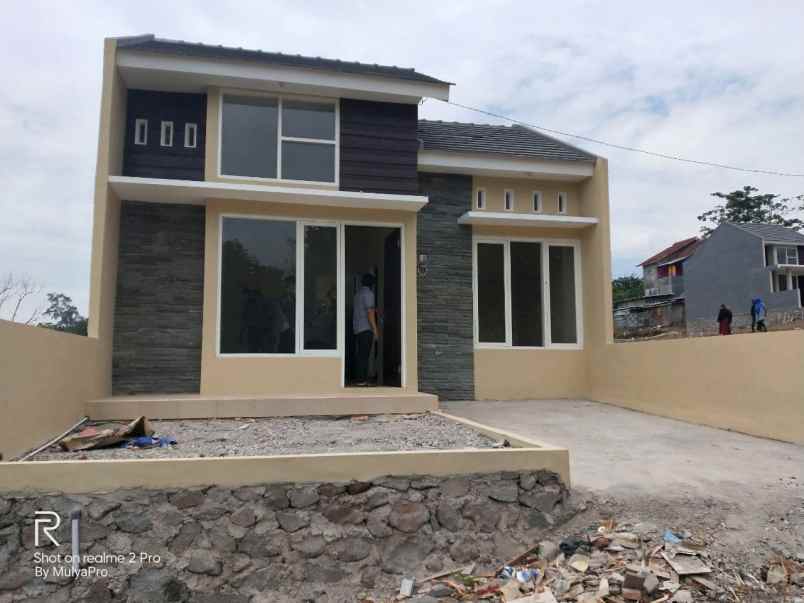 rumah jl kemlandingan wedoro pandaan