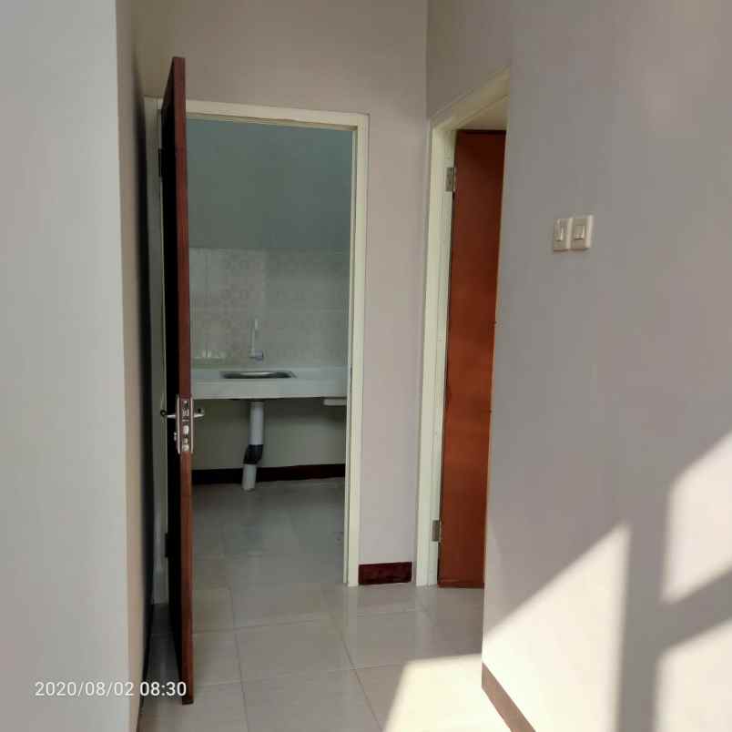 rumah jl kemlandingan wedoro pandaan