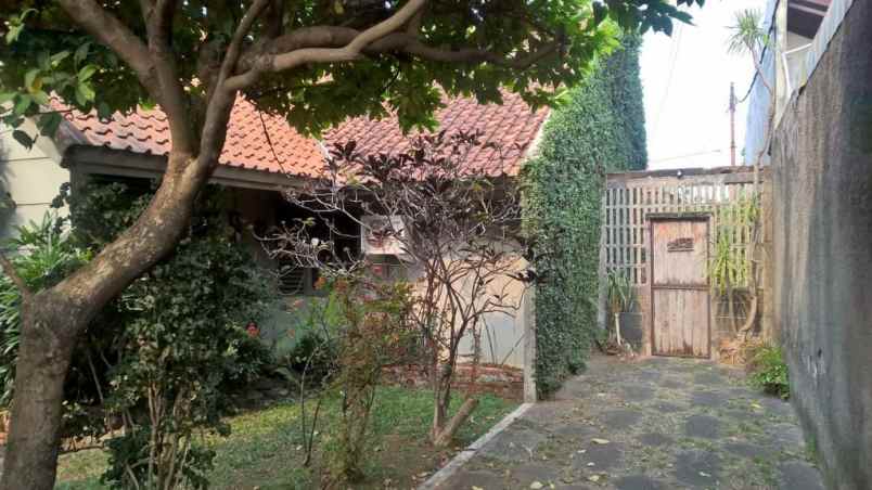 rumah jl kirai pangkalan jati baru