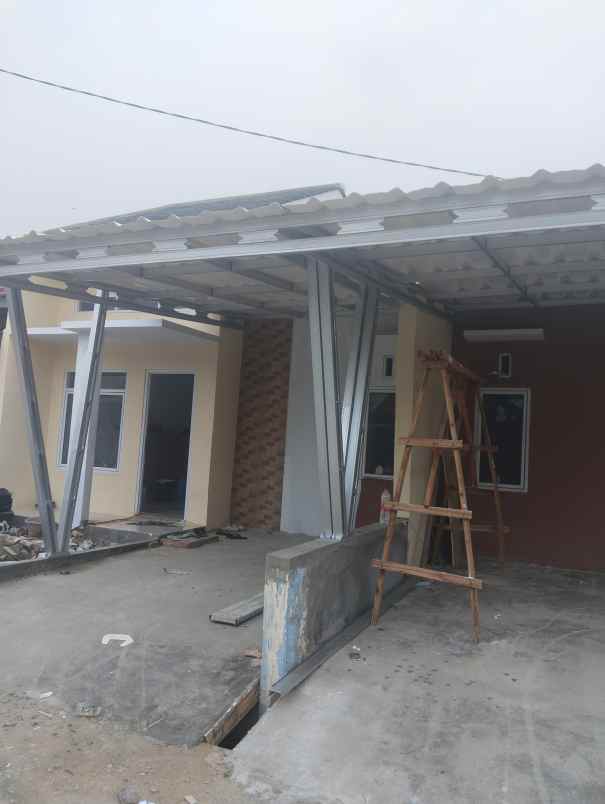 rumah jl raya sriamur tambun