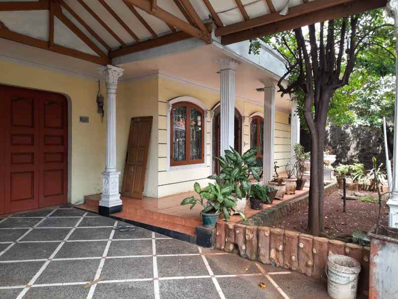 rumah jl skip ujung no 9 rt 005