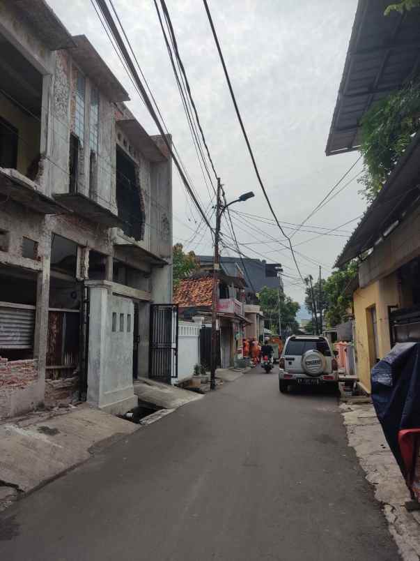 rumah jl taruna serdang