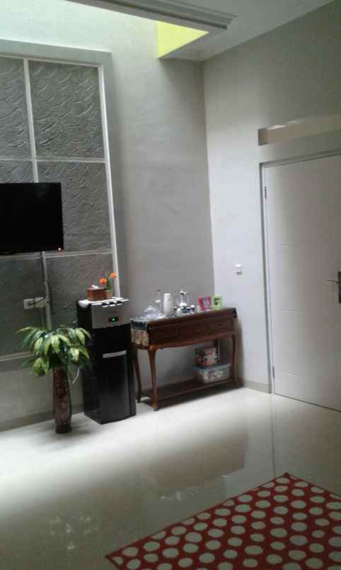 rumah kaisar bintaro 1 no 19