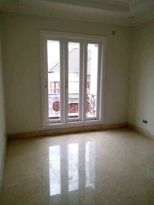 rumah kampung melayu jakarta