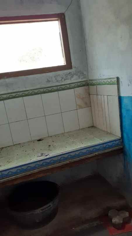 rumah kampung siap huni pinggir kota