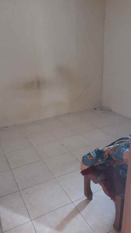 rumah kampung siap huni pinggir kota