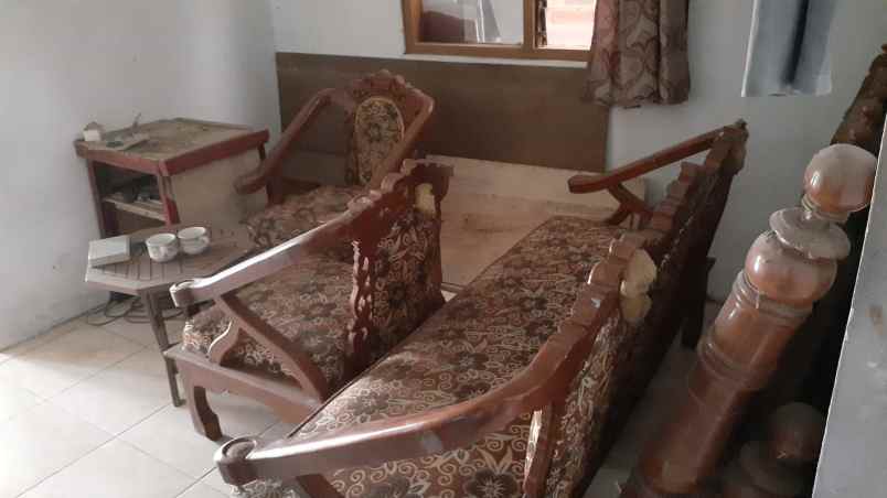 rumah kampung siap huni pinggir kota