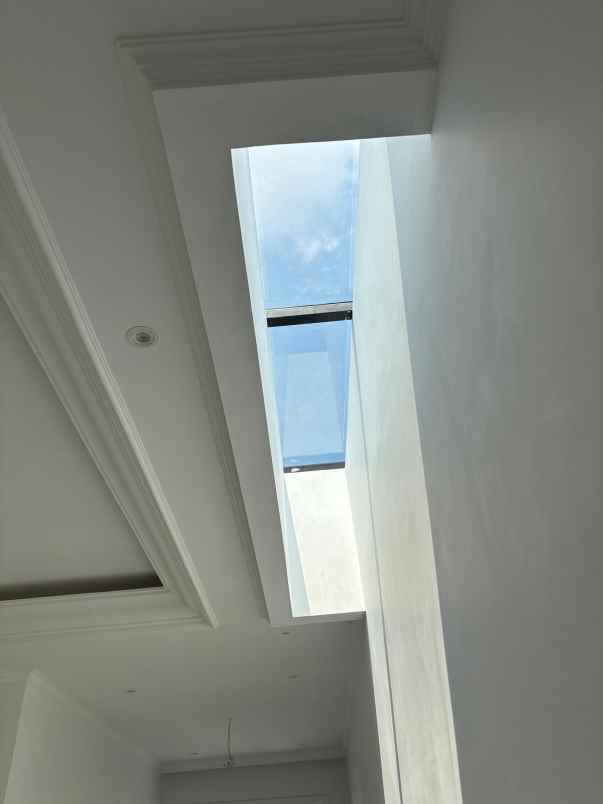 rumah klasik mewah di cempaka putih jakarta pusat