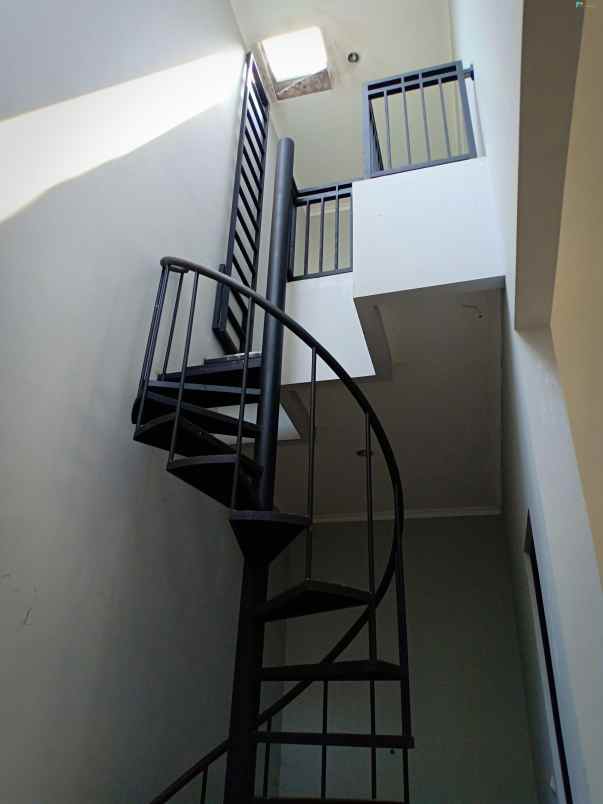 rumah kodau dekat toll jatiwarna