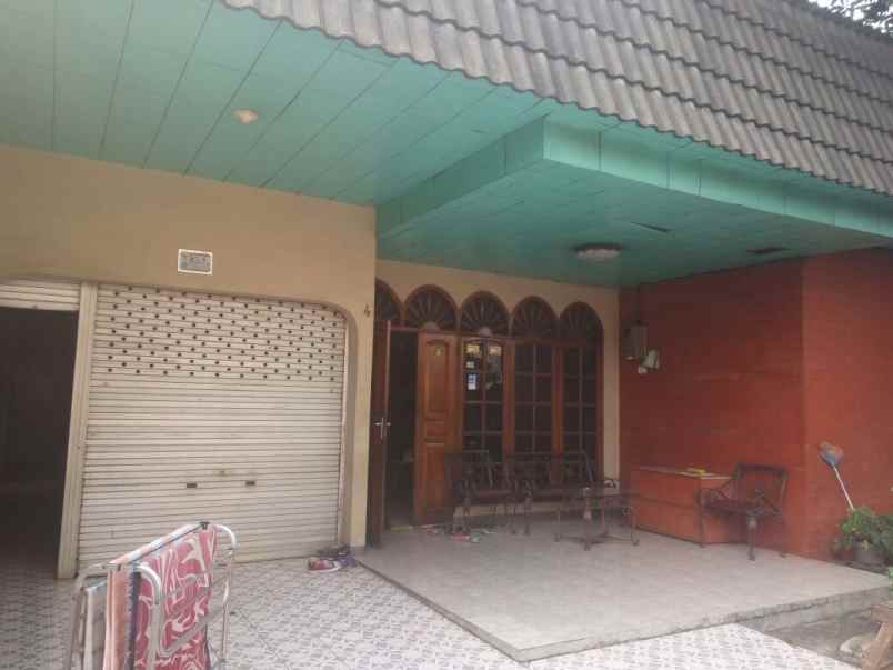 rumah kompl bni jl swadarma utara