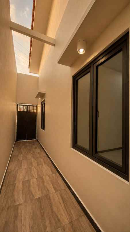 rumah lokasi daerah kenjeran ruas jalan lebar
