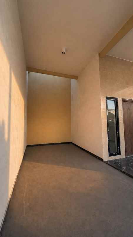 rumah lokasi daerah kenjeran ruas jalan lebar