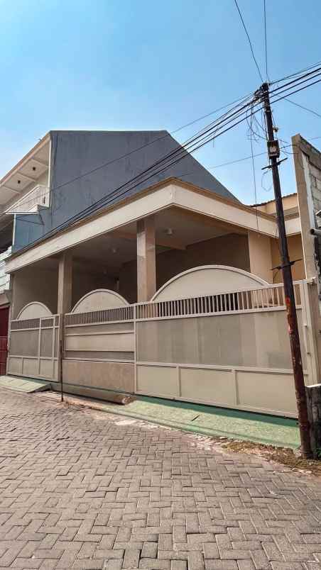 rumah lokasi daerah kenjeran ruas jalan lebar