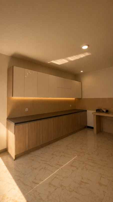 rumah lokasi daerah kenjeran ruas jalan lebar