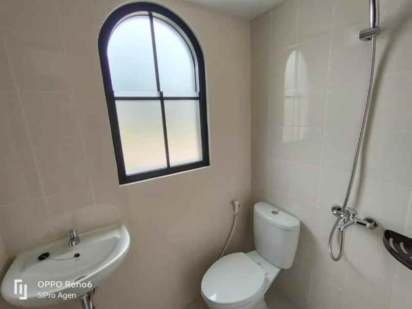 rumah lokasi di perbatasan