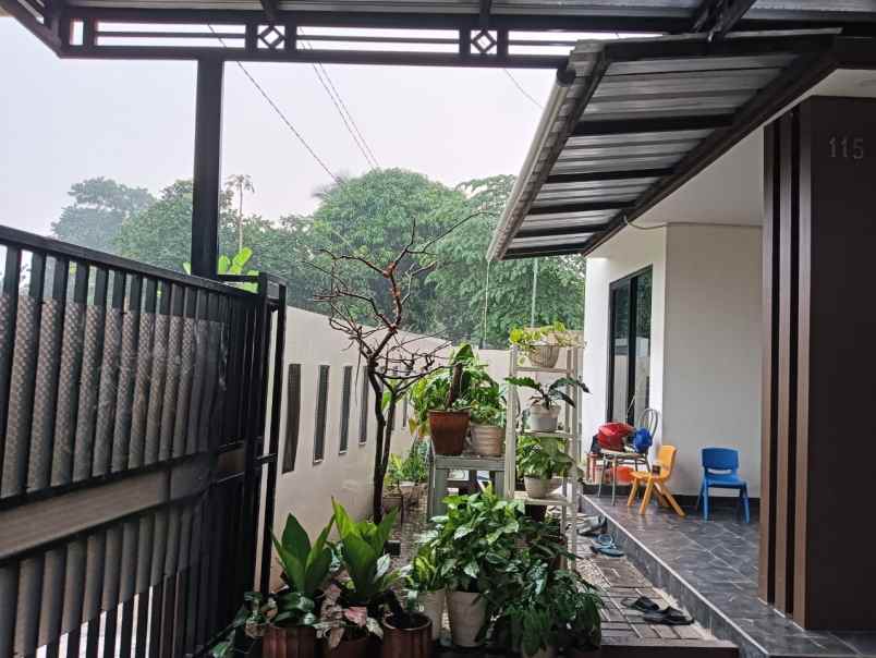 rumah luas strategis di ciater serpong