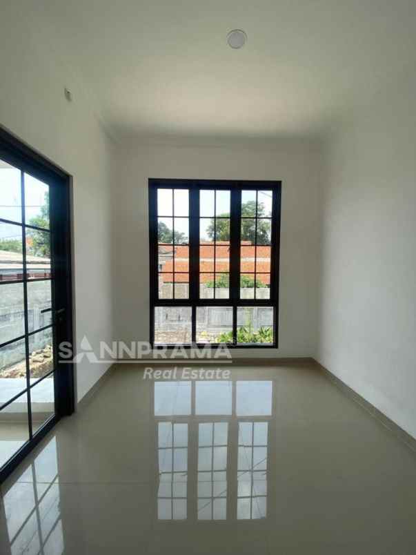 rumah mewah 3 kt strategis limo depok