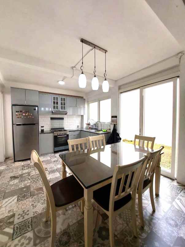 rumah mewah di perumahan bale mulia residence