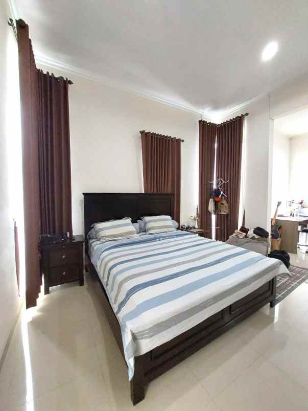 rumah mewah di perumahan bale mulia residence