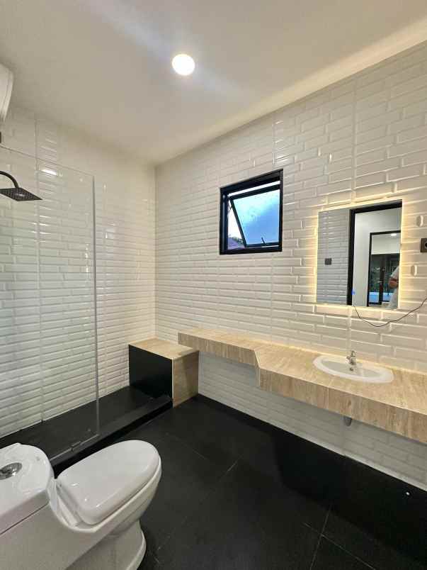 rumah mewah siap huni di deltamas cikarang bekasi