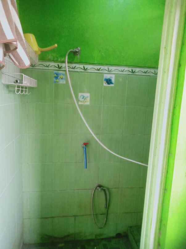 rumah mewah siap huni lokasi strategis dekat fasum