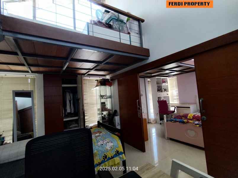 rumah mewah siap huni raffles hills cibubur