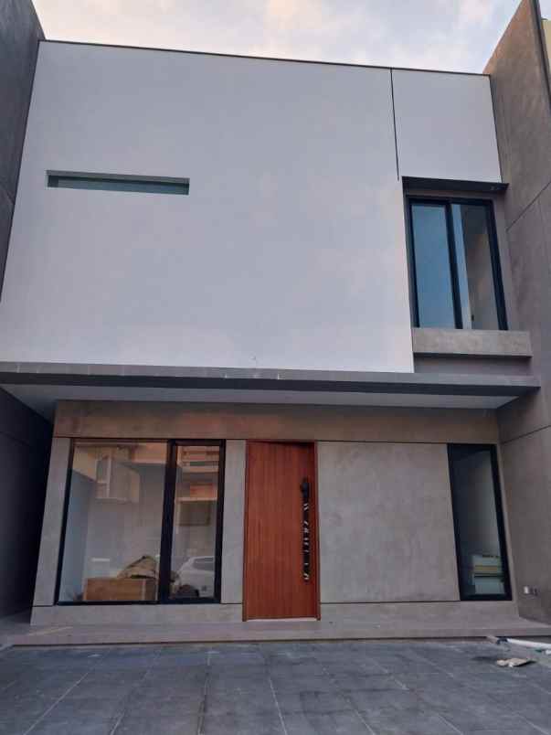 rumah minimalis baru gress pakuwon city imperial beach