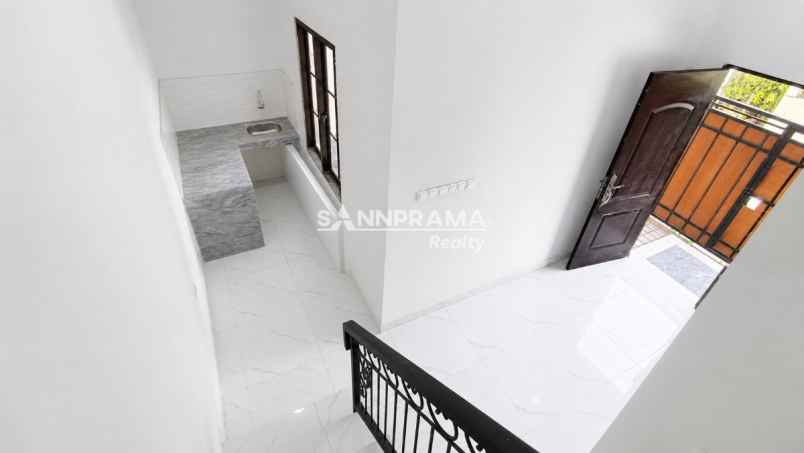 rumah minimalis classic modern di beji depok