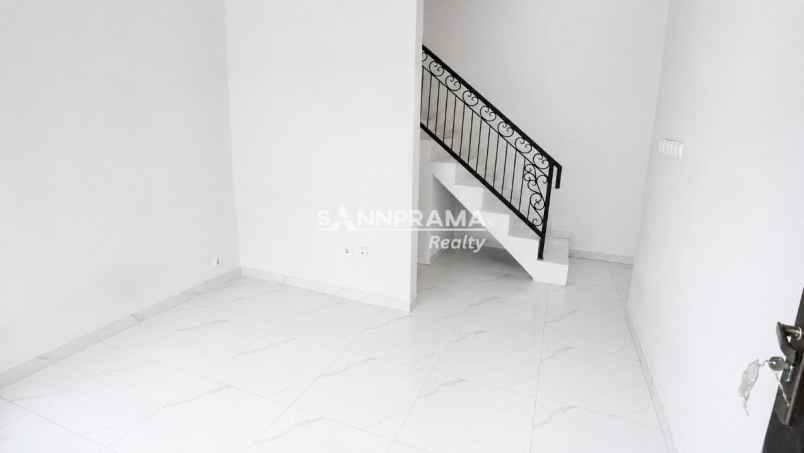 rumah minimalis classic modern di beji depok