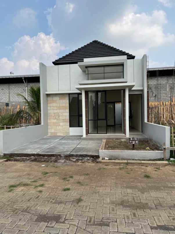 rumah modern minimalis lokasi dekat kampus binus