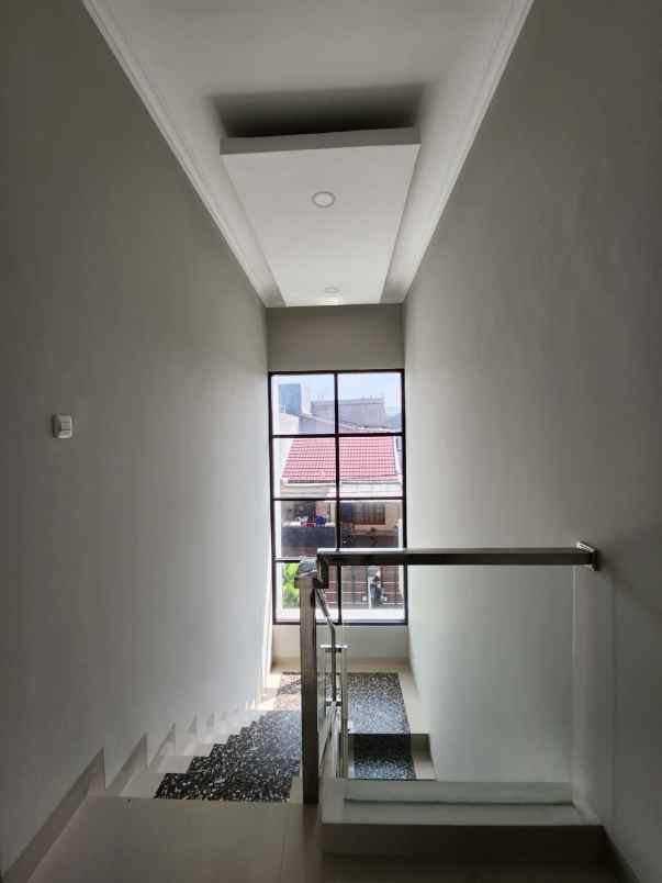 rumah non cluster bebas banjir di duren sawit