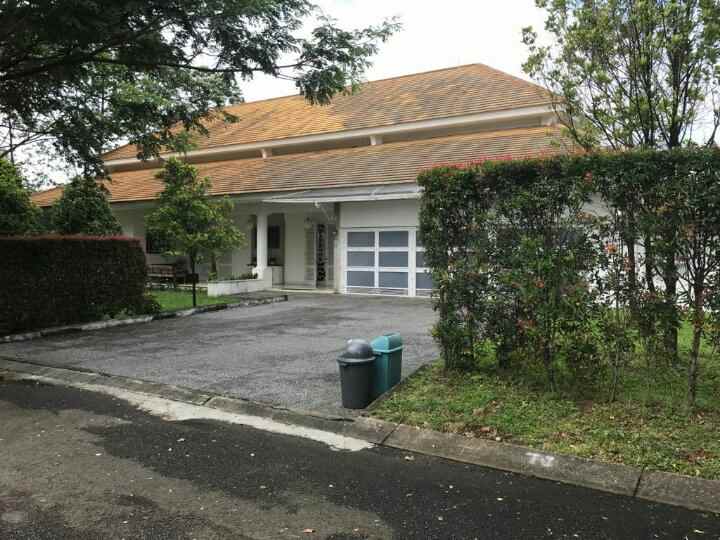 rumah parahyangan golf sentul city