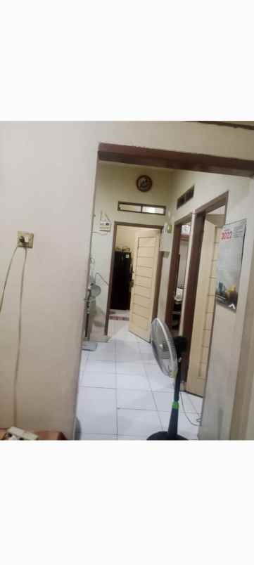 rumah perum full renov siap huni