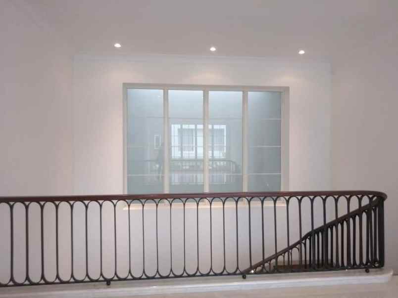 rumah perum intercon kebon jeruk