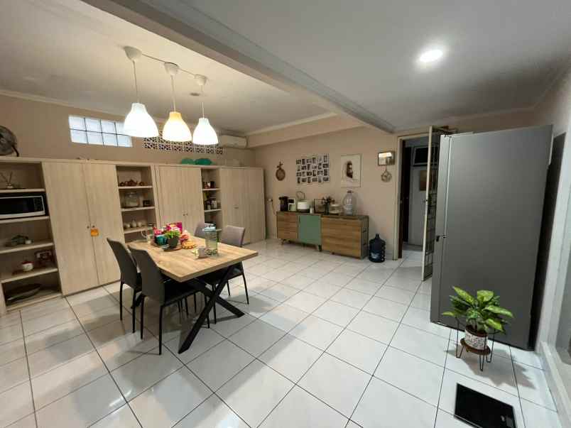 rumah rapi terawat di pulogebang permai jakarta timur