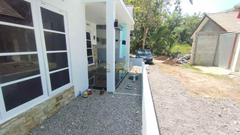 rumah ready siap huni strategis dekat tol di seyegan