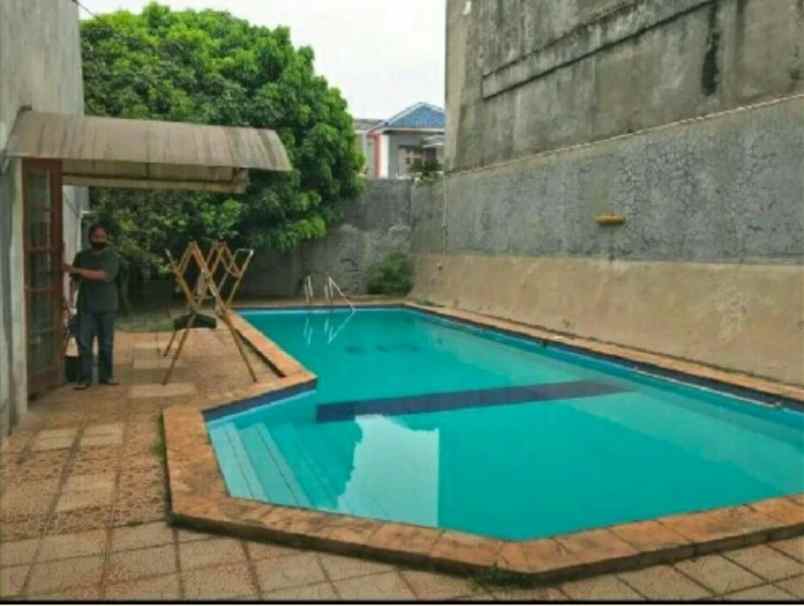 rumah second 2 lantai 3m di pondok cabe tangsel