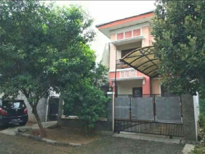 rumah second 2 lantai 3m di pondok cabe tangsel