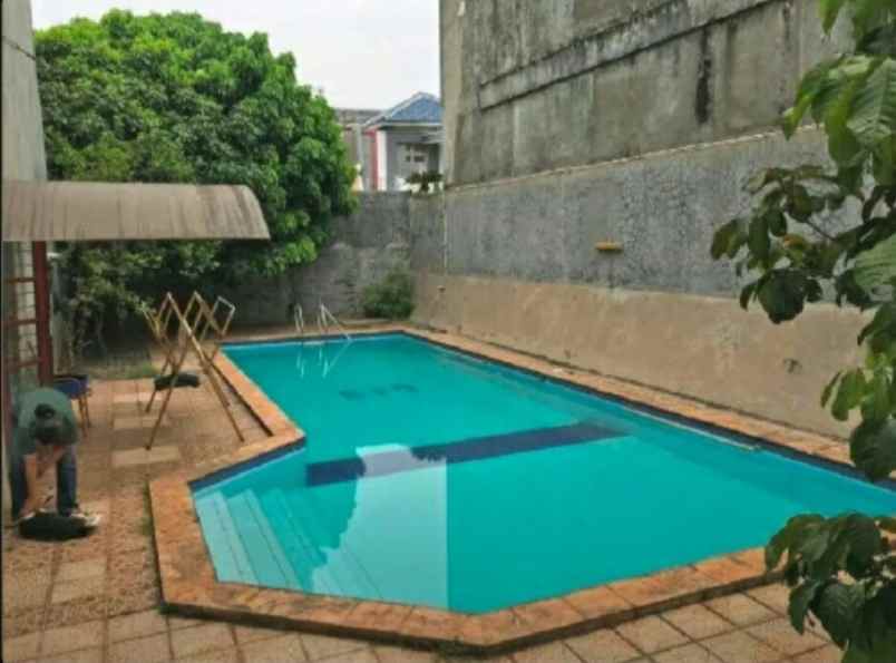 rumah second 2 lantai 3m di pondok cabe tangsel