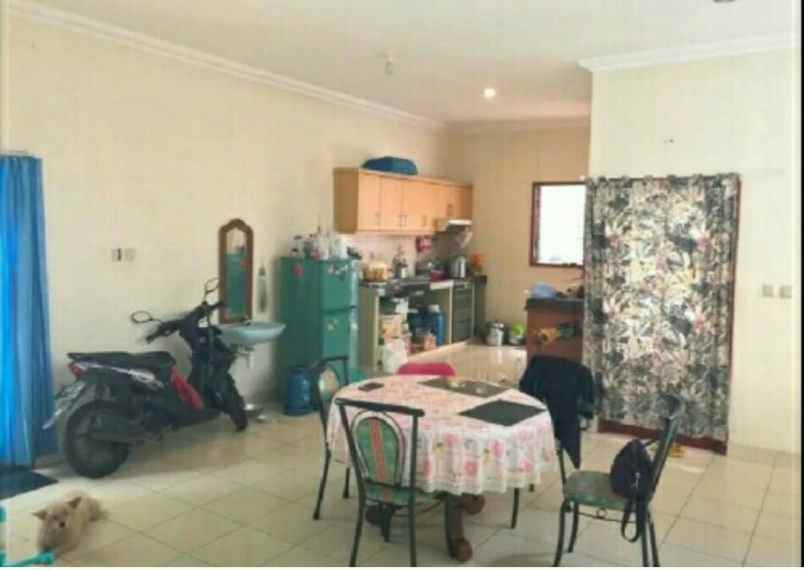 rumah second 2 lantai 3m di pondok cabe tangsel