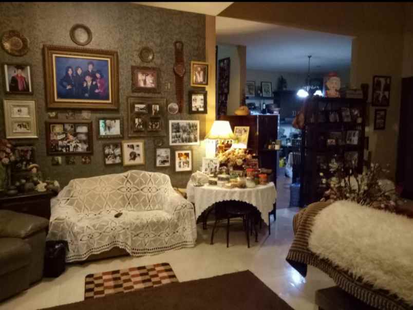 rumah semi furnished 3 menit dari villa bogor indah