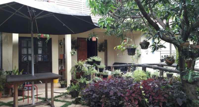 rumah semi furnished 3 menit dari villa bogor indah