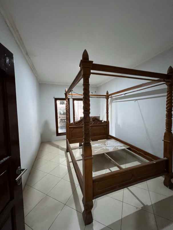 rumah siap huni di harapan baru regency bekasi barat