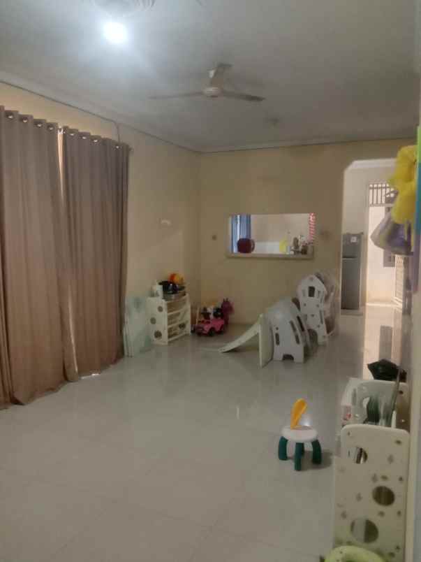 rumah siap huni jakarta barat